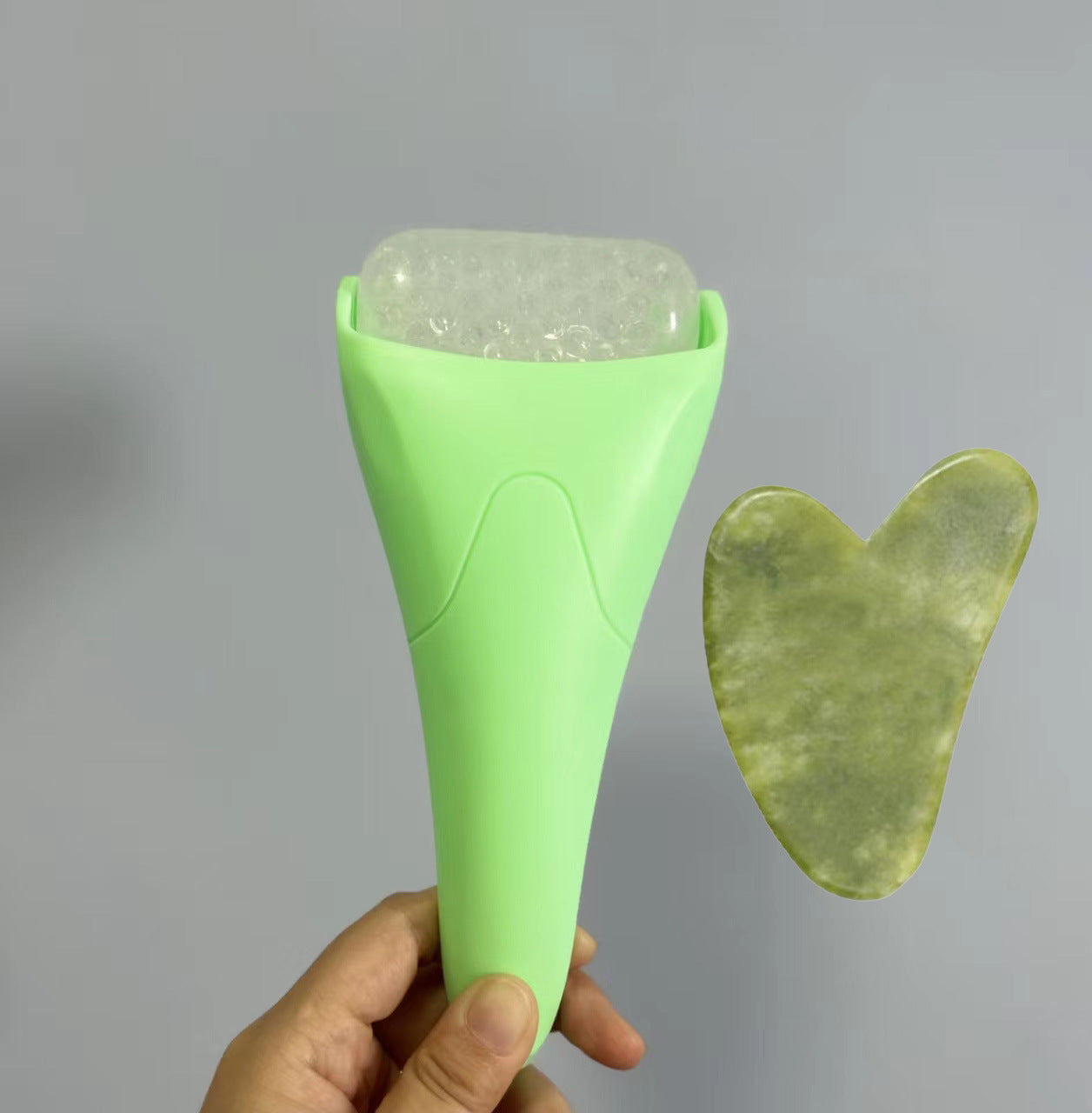 Facial Ice Roller – Skin Refresh & Glow Tool
