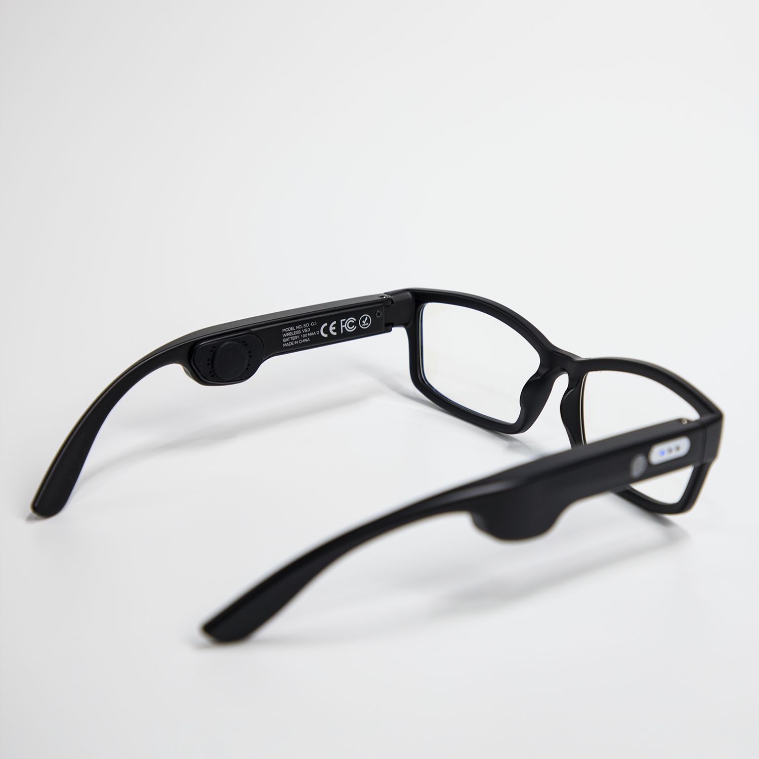 Smart Bluetooth Sunglasses – Outdoor Audio & Calling Glasses