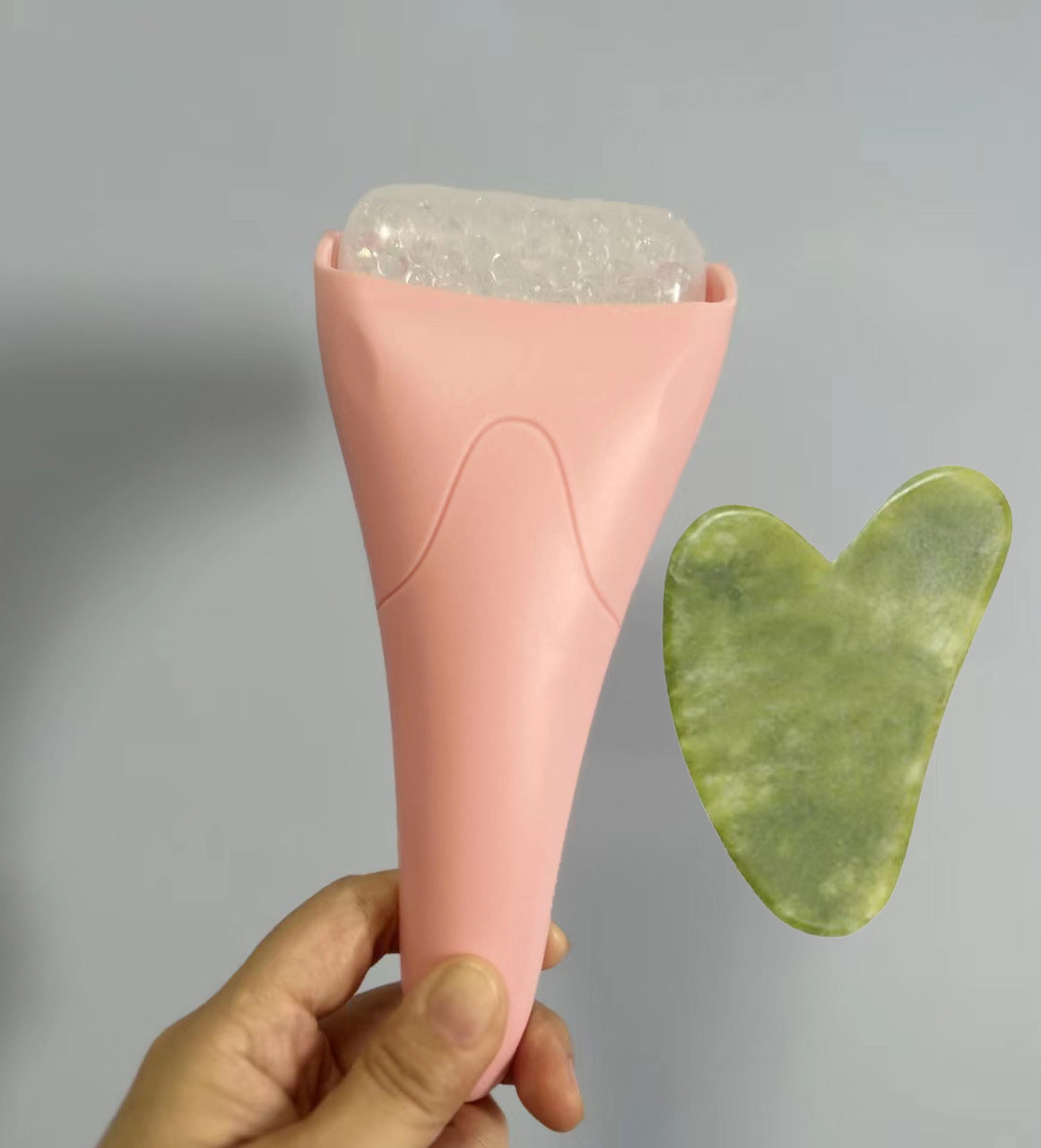Facial Ice Roller – Skin Refresh & Glow Tool